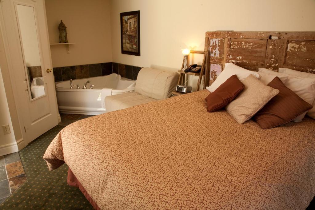 Auberge De La Tour Du Lac Sainte-Agathe-des-Monts Pokój zdjęcie