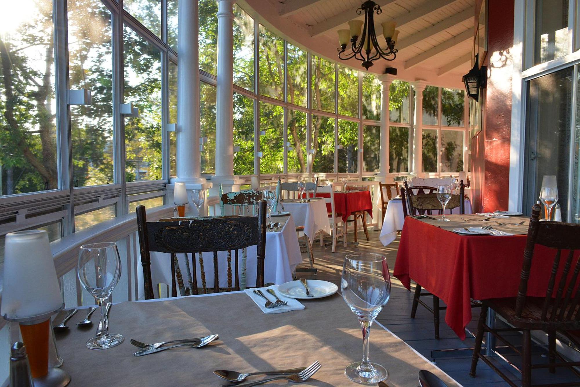 Auberge De La Tour Du Lac Sainte-Agathe-des-Monts Zewnętrze zdjęcie