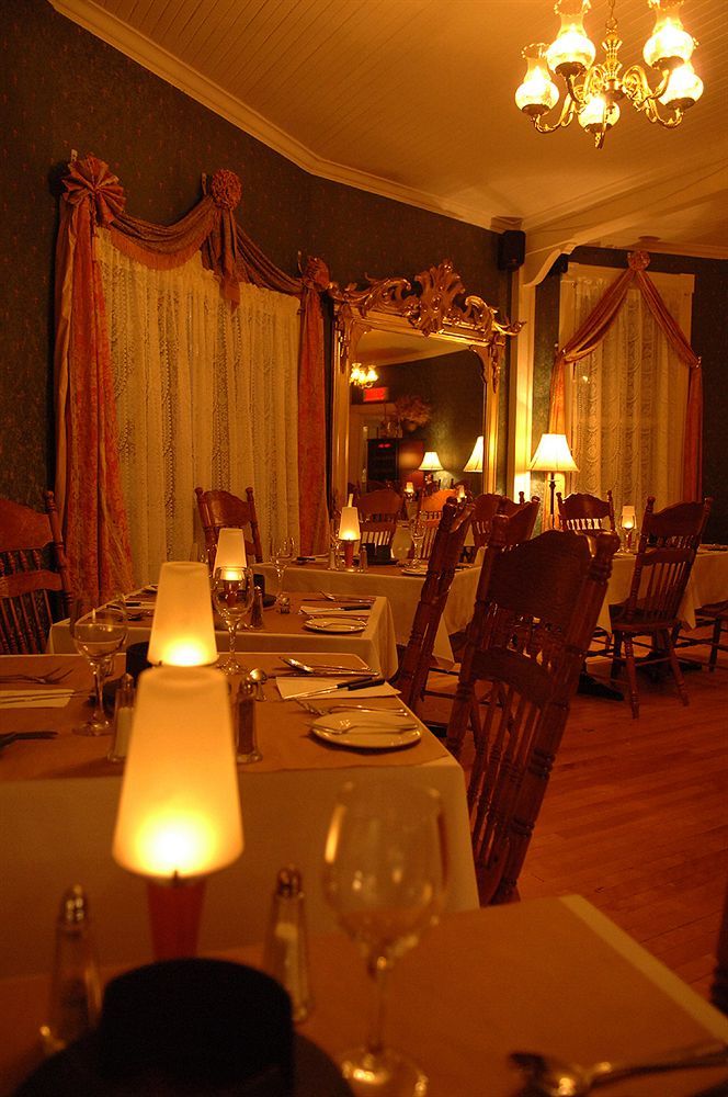 Auberge De La Tour Du Lac Sainte-Agathe-des-Monts Zewnętrze zdjęcie